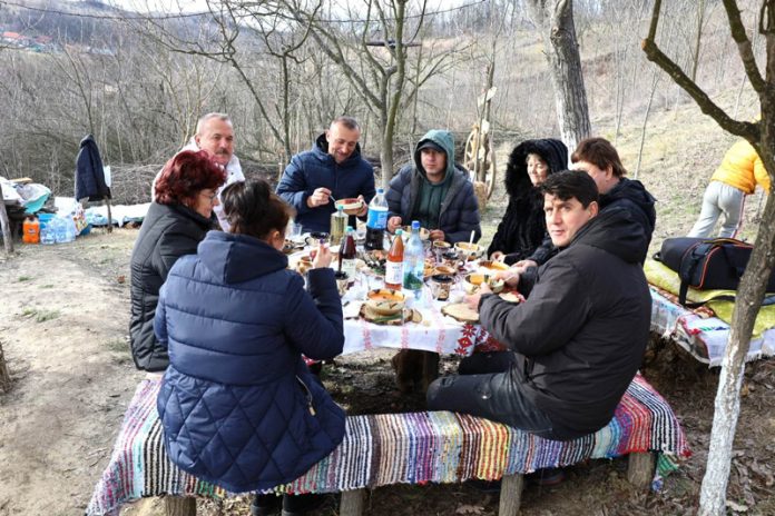 329235146_1343555376470437_1697936868913006744_n