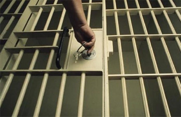 Condamnat cu executare pentru tentativă de tâlhărie