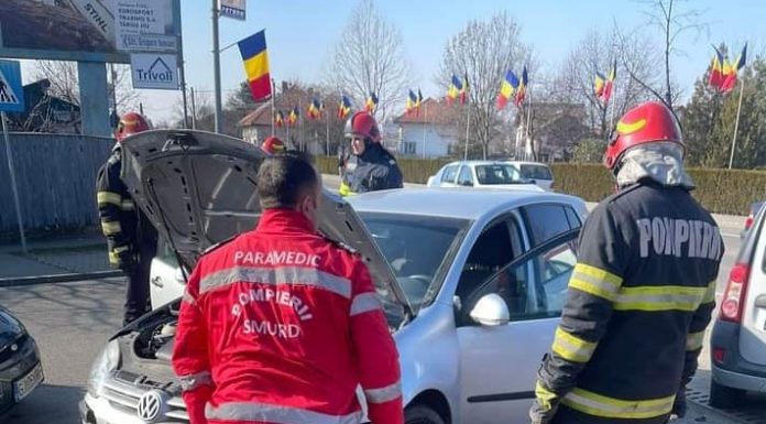 Târgu Jiu: Accident la Coloana Infinitului, persoană rănită