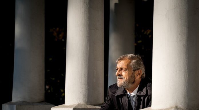 Artistul fotograf Ionel Scăunașu lansează, astăzi, la Târgu Jiu, albumul ”În preajma Capodoperei”