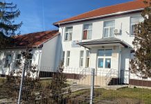 Echipamente sanitare pentru liceul din comuna Runcu