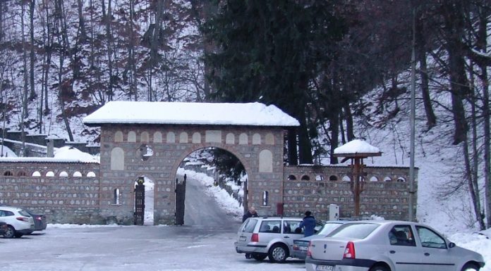 Repere spirituale – Mănăstirea Tismana, la cumpănă de Gerar