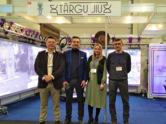 Centrul „Brâncuși” la Târgul de Turism al României