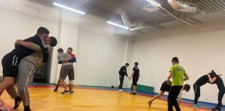 Continuă selecția pentru secția de lupte