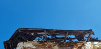 Vor să salveze Cula Crăsnaru din Gorj. „A rezistat 260 de ani, dar n-o mai duce mult”