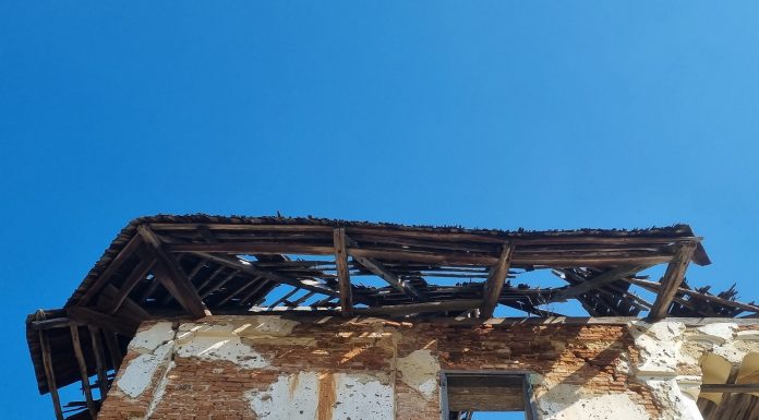 Vor să salveze Cula Crăsnaru din Gorj. „A rezistat 260 de ani, dar n-o mai duce mult”