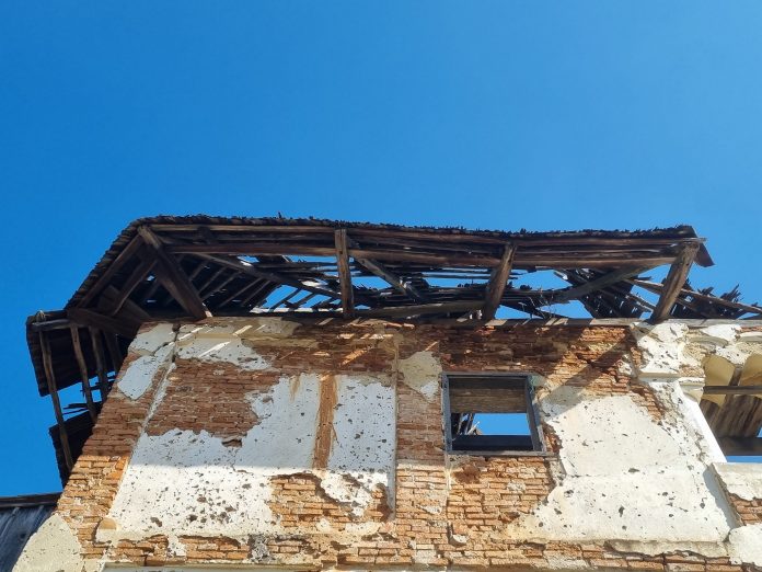 Vor să salveze Cula Crăsnaru din Gorj. „A rezistat 260 de ani, dar n-o mai duce mult”