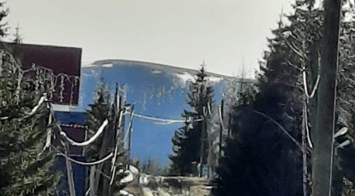 Strada Gilortului din Rânca este ca după război: ,,Este drumul spre biserică. Noi cum luăm Paștile?!”