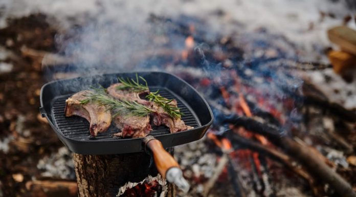 VIDEO: Rețeta săptămânii – Bucătăria lui Fabi: Cotlete de oaie cu varză de Bruxelles!