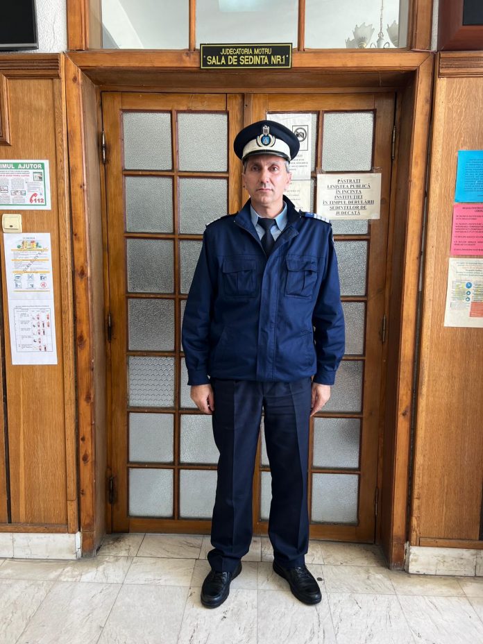 Un jandarm din Motru a salvat viața unui bărbat, resuscitându-l minute în șir!