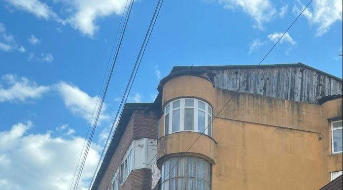 Târgu Jiu: Băiat de 13 ani, trezit din somn de pompieri
