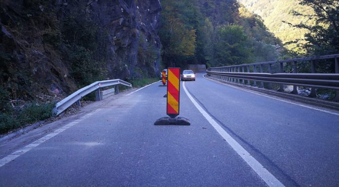 Circulație pe un singur fir, pe Defileul Jiului