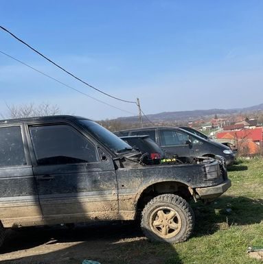 Bolboși: Firmă amendată pentru dezmembrări auto ilegale