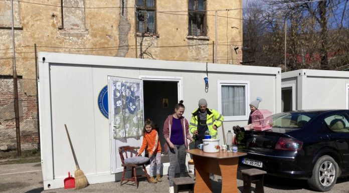 Seria cutremurelor continuă! Viața la containere, în Aninoasa!