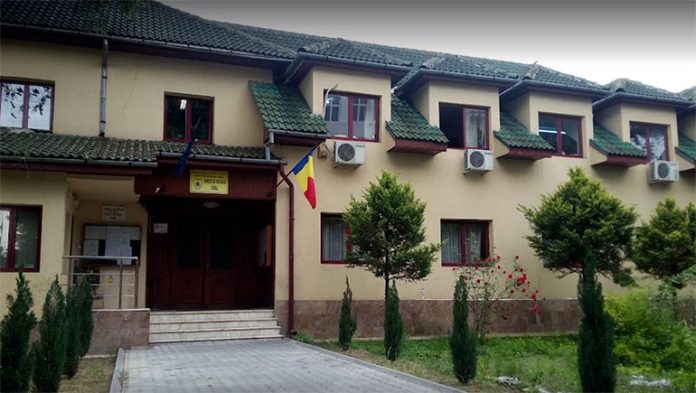 Zeci de mii de euro pentru întreținerea și reparația mașinilor Direcției Silvice Gorj