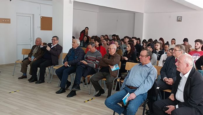 Poetul Doru V. Fometescu a lansat un nou volum de versuri