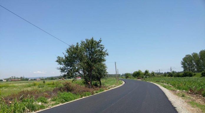 Lucrări de consolidare pe un drum județean din Gorj