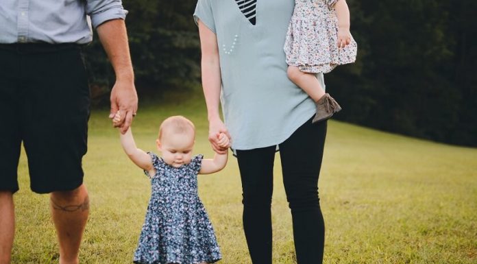 Indemnizația pentru creșterea copilului ar putea crește până la 12.000 de lei