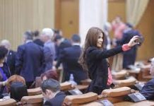 Scandal în Parlament pentru pensiile speciale