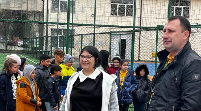 Simulare de incendiu, la Şcoala Gimnazială „Ecaterina Teodoroiu”