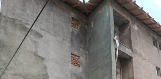 Investiție second-hand: Blocul social din Bumbești Jiu, pentru care s-au plătit 17 miliarde, realizat din materiale refolosite