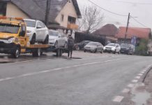 Foto | Baieți de oraș, ridicați de mascați și duși la DIICOT! Percheziții domiciliare, mașini de lux sub sechestru