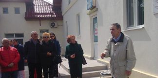 Educaţia neuitării şi…neuitarea educaţiei – Dezvelirea plăcii comemorative dedicată doctorului Nicolae Hasnaş, la Spitalul judeţean din Târgu-Jiu – ,,Nicolae Hasnaş, cea mai mare personalitate medicală a Gorjului din prima jumătate a veacului trecut”!