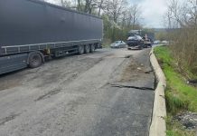 Șoseaua care leagă Oltenia de Banat s-a rupt