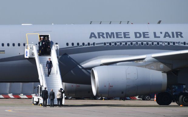 Președintele Macron, escală în România