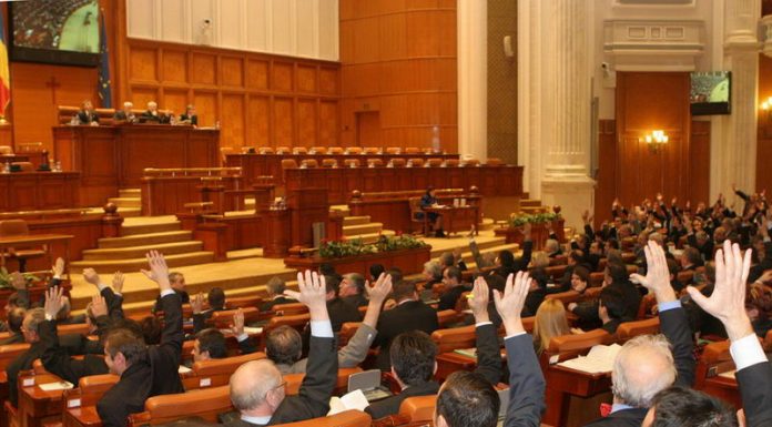 Parlamentarii, cheltuieli uriașe