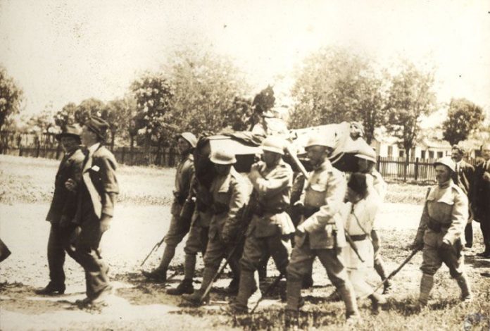 Un secol de la marea solemnitate din Rasovița, județul Gorj, pentru stabilirea Eroului Necunoscut