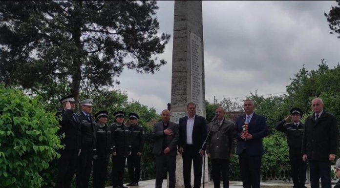 S-au scumpit coroanele! Partidele și instituțiile de stat au uitat de tripla sărbătoare de 9 Mai, la Motru