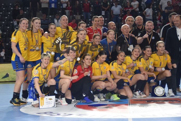 Sărbătoare în polivalentă!