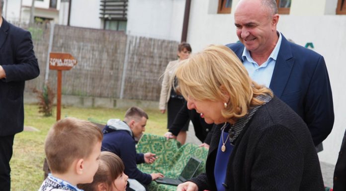 Veselie, culoare, tradiție și muzică populară, la Grădinița cu Program Prelungit Bălești! Proiect educațional, închinat satului, la ediția a II-a