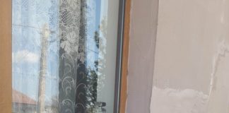 Directorul Liceului ,,Ion Mincu” din Târgu-Jiu, reclamat la poliție că își supraveghează video vecinul de vizavi