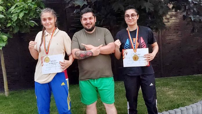 Fete de aur! Pugilistele de la Pandurii au luat cupa