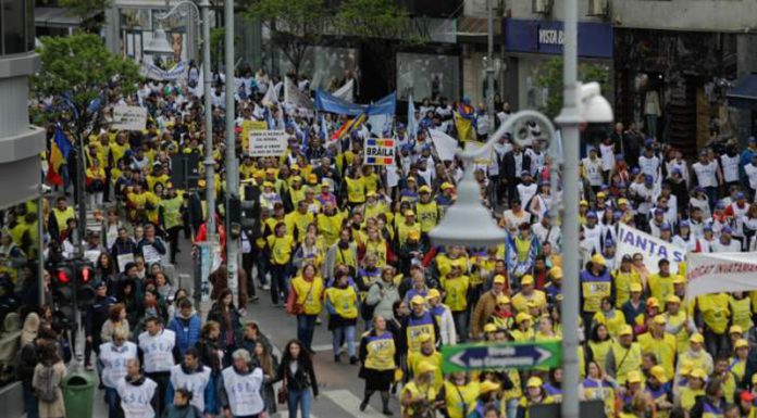 Greva profesorilor continuă. Rotația premierilor se amână