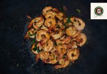 VIDEO: Rețeta săptămânii – Cooking Adventures In The Nature: Creveți Black Tiger în sos de vin alb