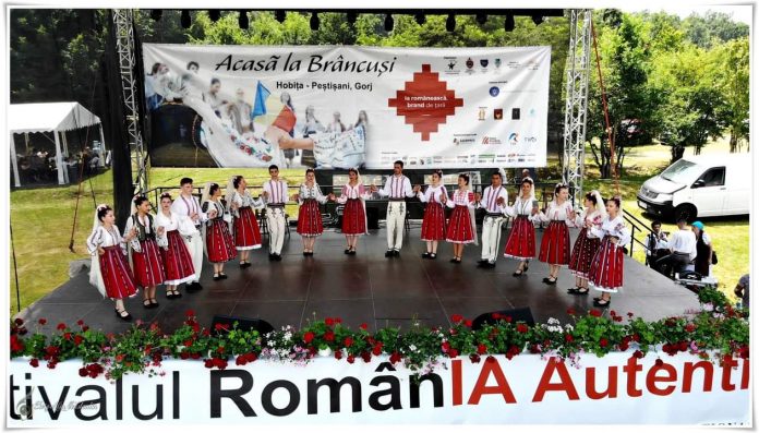 Mii de oameni la Peștișani! Pregătiri pentru Festivalul ”RomânIA Autentică”