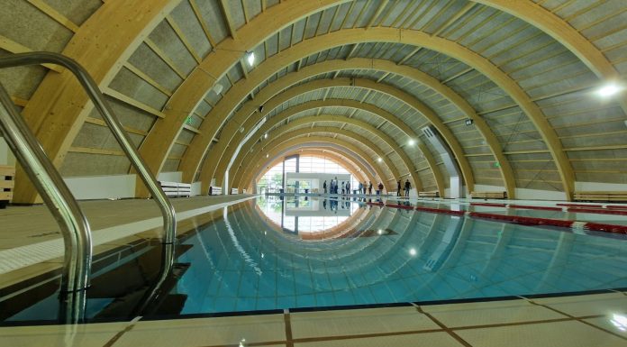 Se deschide bazinul de înot de la Târgu Jiu