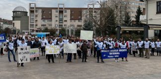 Mii de profesori gorjeni, în grevă generală – La unele colegii din Târgu-Jiu, elevii au fost anunțați că dacă vin, totuși, la școală vor fi supravegheați