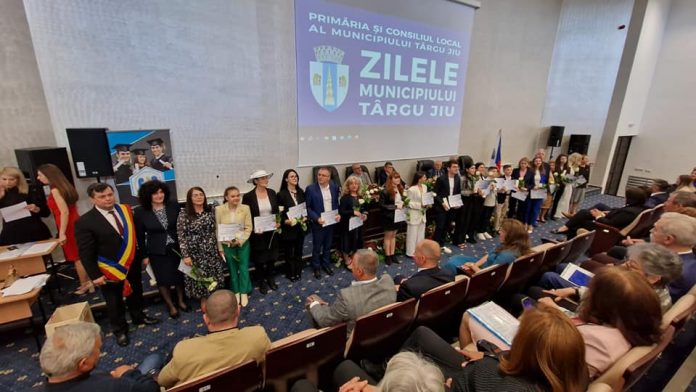 Primăria Târgu Jiu a premiat olimpicii