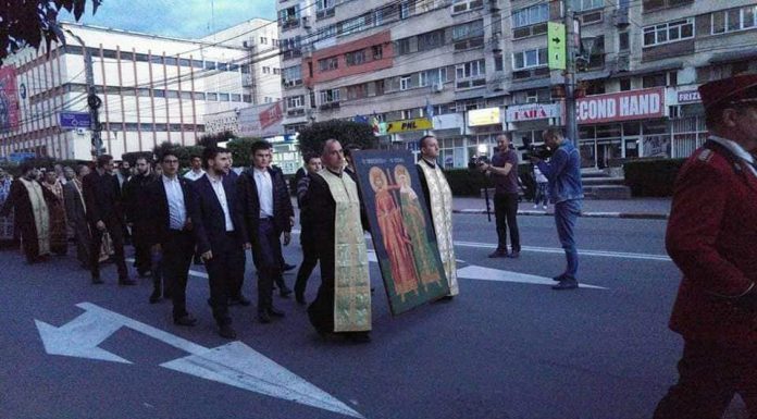 Procesiune cu 200 de preoți, în această seară, la Târgu Jiu