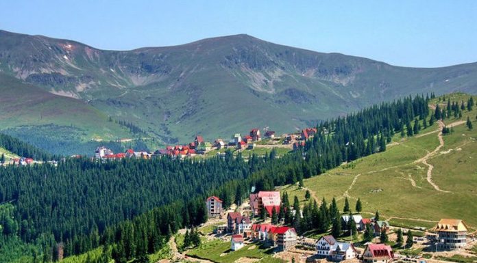 Numărul de turiști, în creștere. Cât timp petrec aceștia, în medie, în Gorj