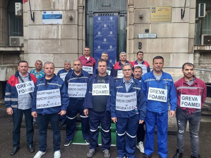 15 angajați CEO în greva foamei! Ei îi cer ministrului Budăi SĂ APLICE LEGEA!