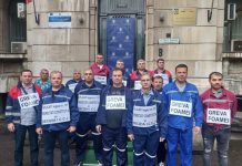 Angajații CEO, în a treia zi de grevă a foamei! ,,Stăm aici până ne ia salvarea!” Marius Budăi ,,a fugit prin spate”!