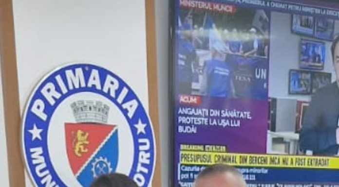 Inedit, la Motru! Primarul i-a premiat și a socializat cu șefii de promoții 2023 de la școlile din oraș