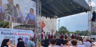 Mii de participanți la „RomânIA Autentică” de la Hobița!