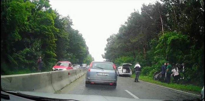 Pișteștii din Deal: Mașină răsturnată, două victime