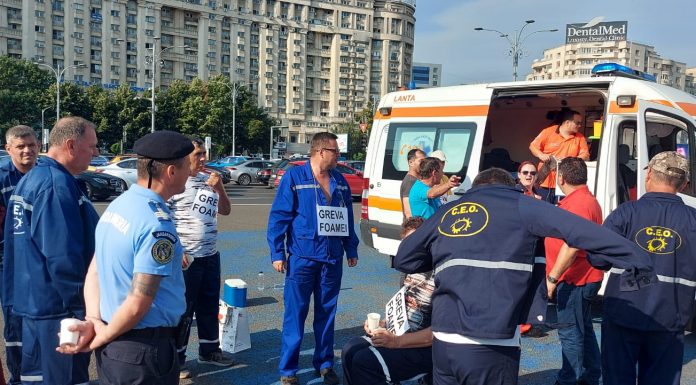 FOTO| A patra zi de grevă a foamei: Doi protestatari CEO au necesitat îngrijire medicală